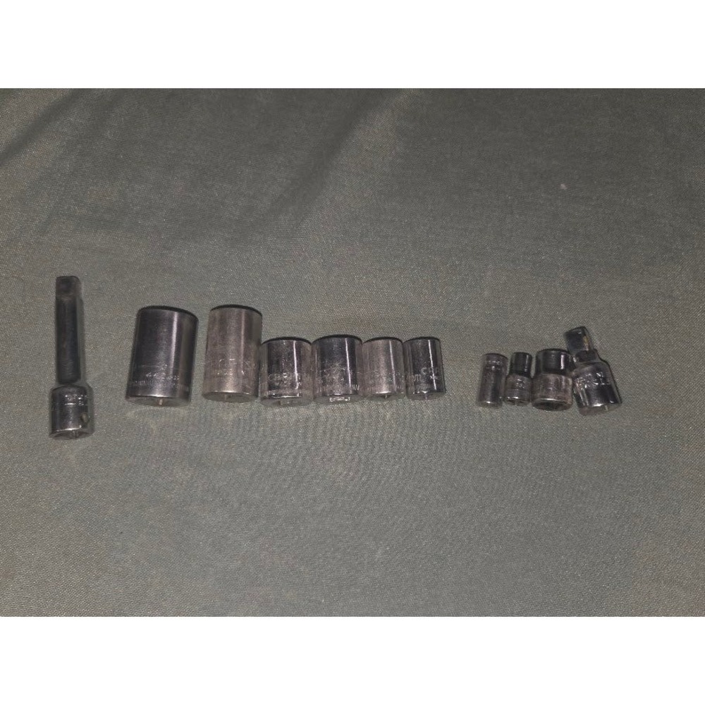 Craftsman Mixed Socket Set Metric and SAE 1/4 and 3/8 Drive with Extension 10pc